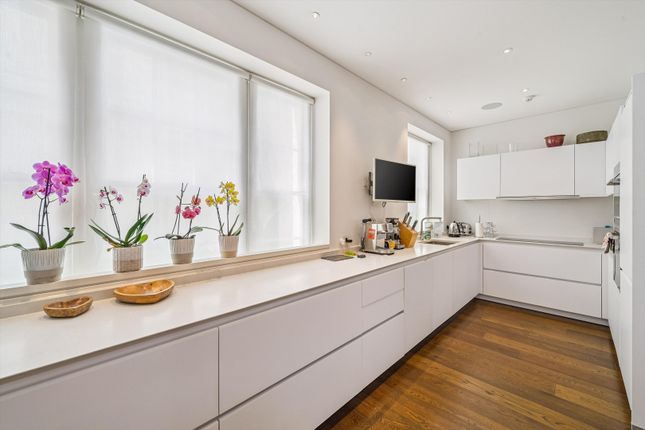2, Lyall Mews, London photo 4