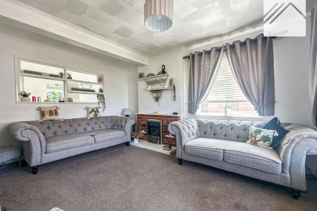 60, Hannett Road, Canvey Island photo 3
