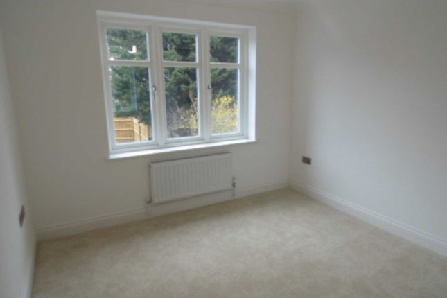 Flat 7, Alban Court, Hatfield photo 2