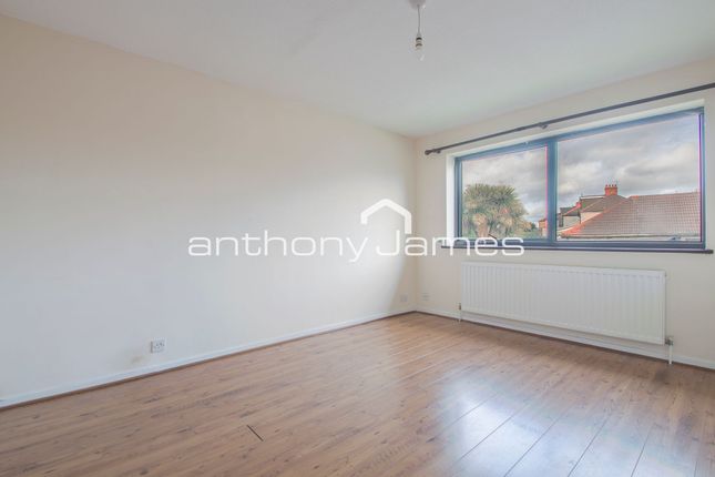 Flat 6, Mulberry Court, Welling photo 2