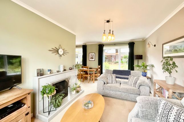 36 Pirehill Lane, Stone photo 2