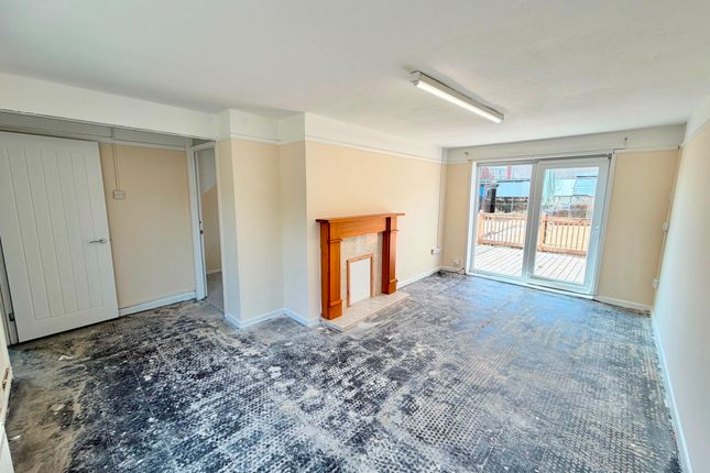 29, Maes Y Gollen, Swansea photo 4
