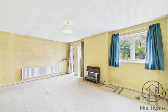 41 Lowther Drive, Newton Aycliffe photo 2