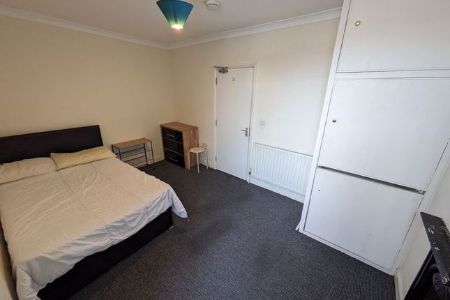 Thumbnail Room to rent in Corporation Street, Mansfield