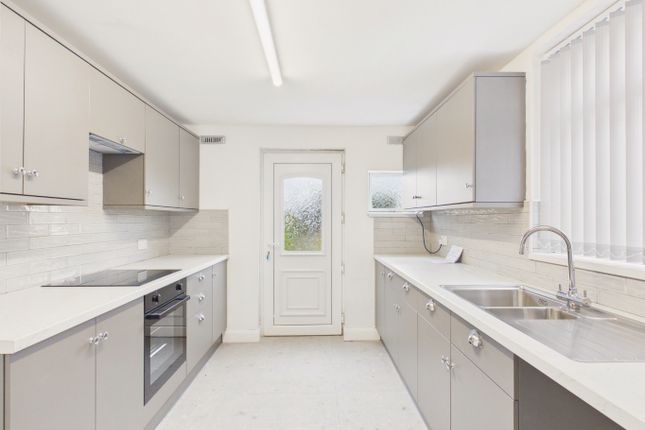 65 East Ella Drive, Hull, East Riding of Yorkshire photo 2