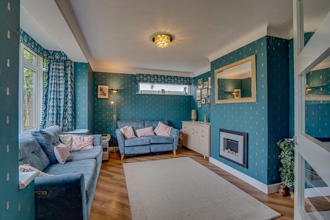 13 Queens Road, Eastleigh photo 4