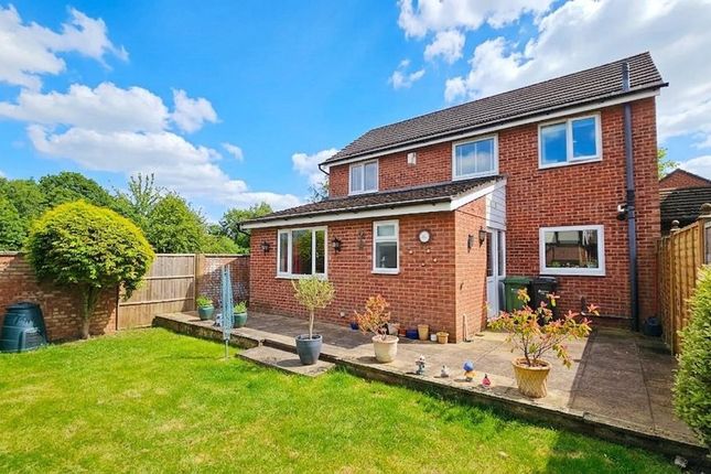 10, Westbury Close, Hereford photo 2
