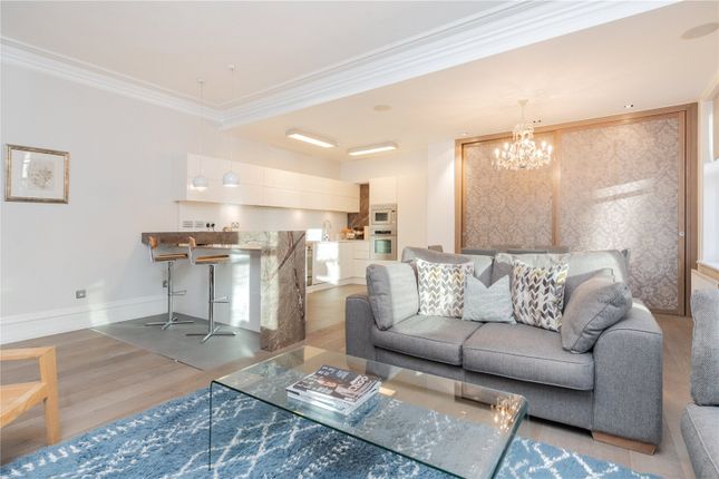 Flat to rent in Park Mansions, London