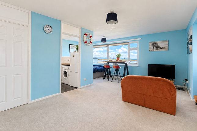 Quantock Court,Flat 26, South Esplanade, Burnham-on-sea photo 2