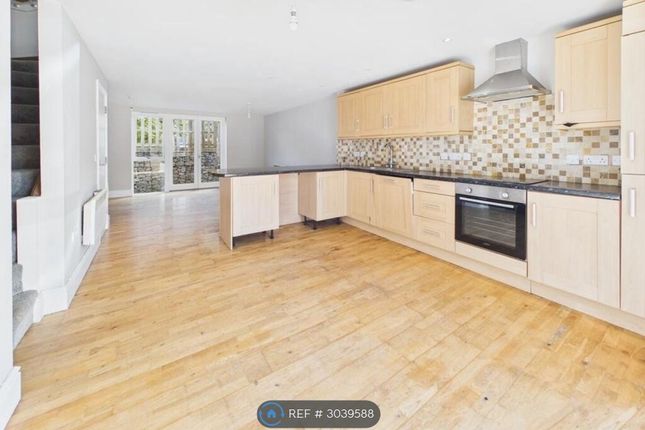Pednandrea Modern, Sea View Terrace, Redruth photo 2