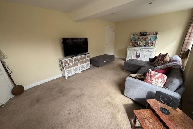 161, Windrush, Highworth photo 3