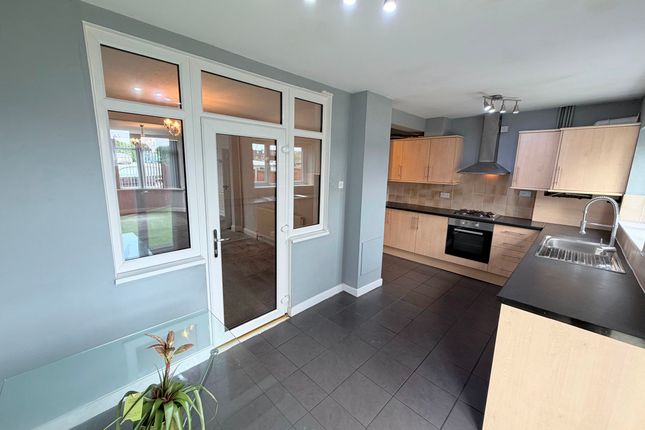 115 Forfield Road, Coventry photo 4