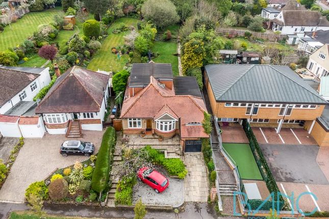 87, King James Avenue, Cuffley photo 2