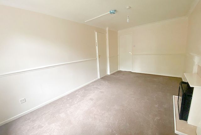 37, Grove Gardens, Birmingham photo 4