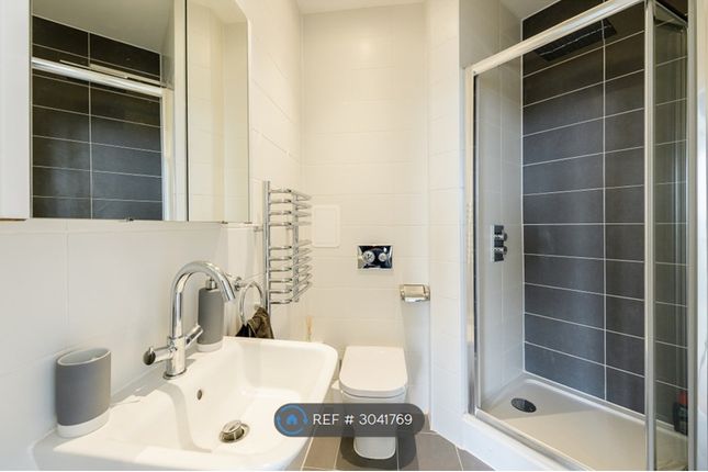 Camellia Apartments Hilltop Avenue, London photo 5