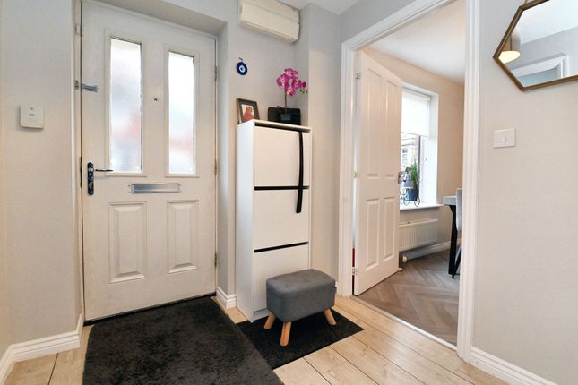 1 Borchardt Drive, Manchester photo 4
