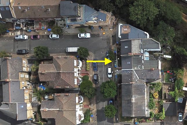 122, Crofton Road, London photo 2