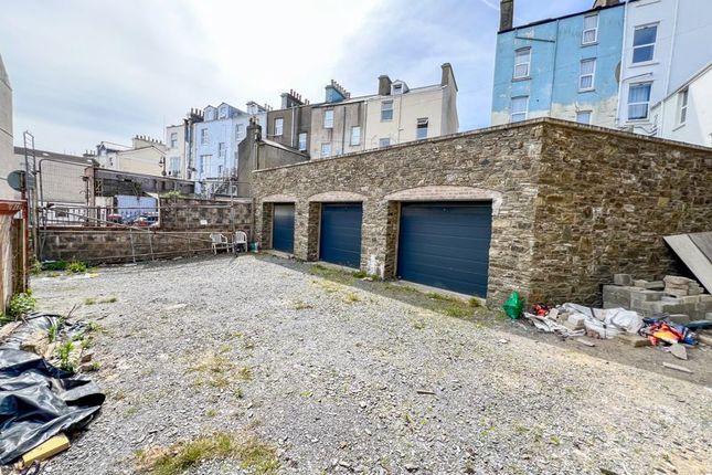 11, Harris Terrace, Douglas photo 4