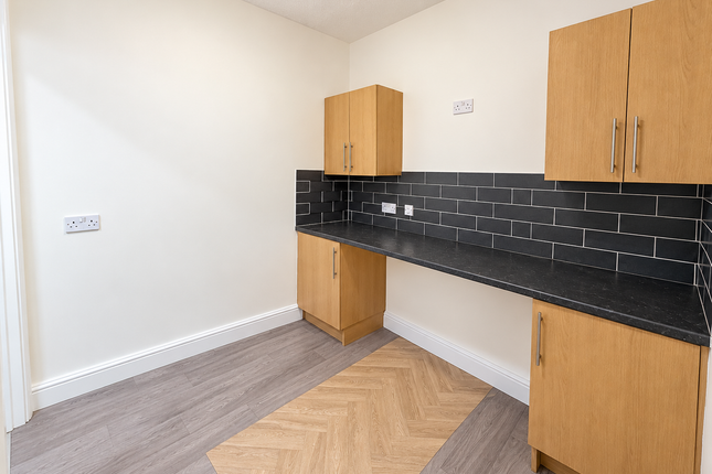 41 Church Street, Tonypandy photo 4