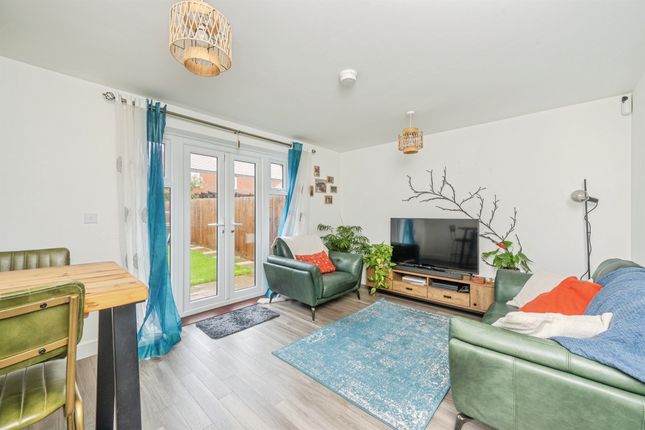 12, Gallimore Drive, LICHFIELD photo 4