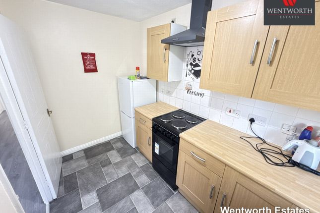 St Aidans Court 15, Blessings Way, London photo 2