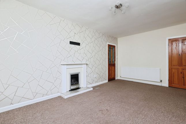 2, The Avenue, Harrogate photo 4