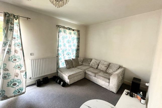 30, Birmingham photo 3