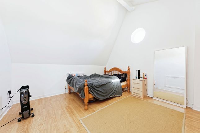 Flat for sale in Mill Race, River, Dover, Kent