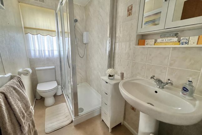 200, Meadowview Park, St. Osyth Road, Little Clacton photo 2