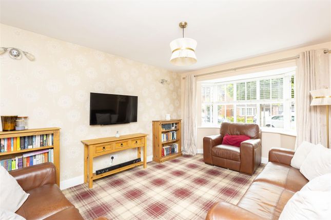 54, Duxbury Manor Way, Chorley photo 2