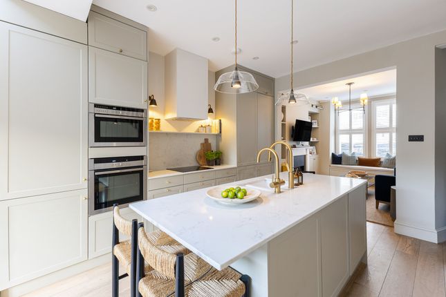 33, Priory Road, London photo 3