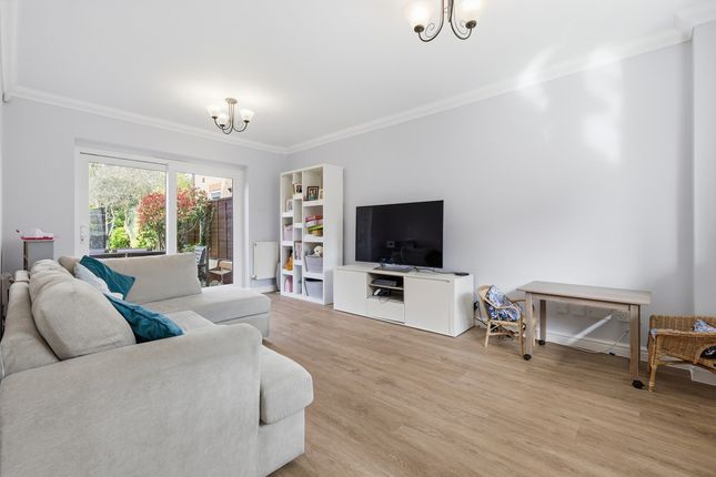 1, Coopers Crescent, West Bergholt photo 3