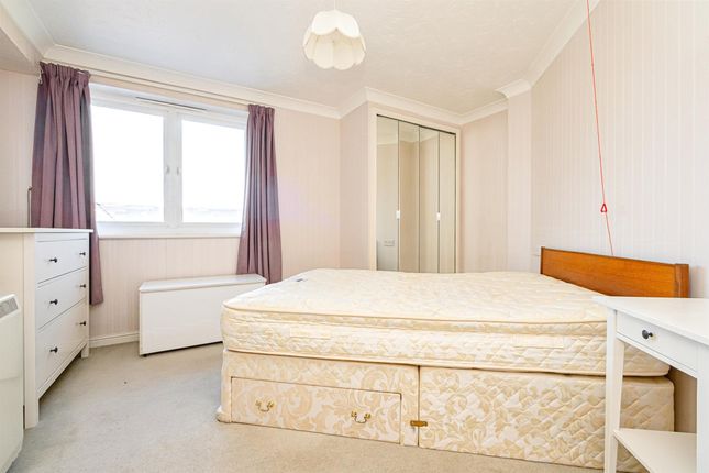 Flat for sale in Hudson Court, Hessle