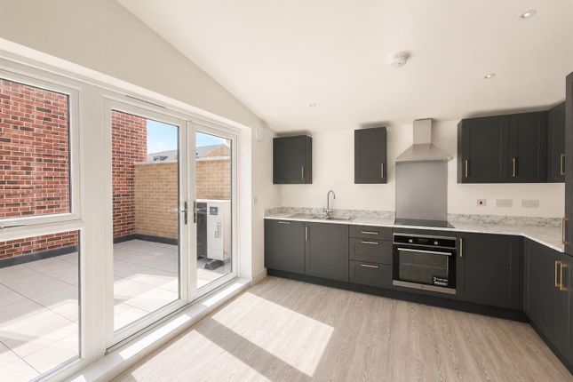 91, Gault Crescent, Cambridge photo 3