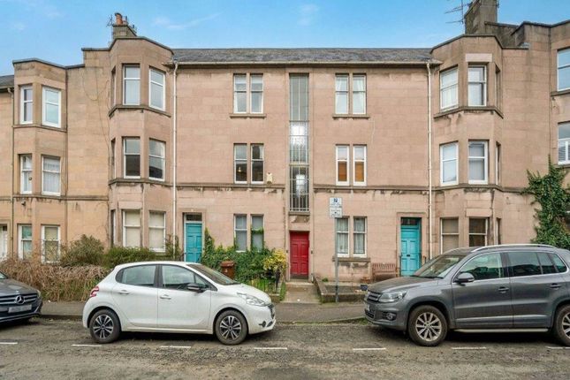 Flat to rent in Learmonth Crescent, Comely Bank, Edinburgh