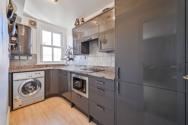 Thumbnail Flat for sale in Hayfield House, Hayfield Passage, Stepney, London