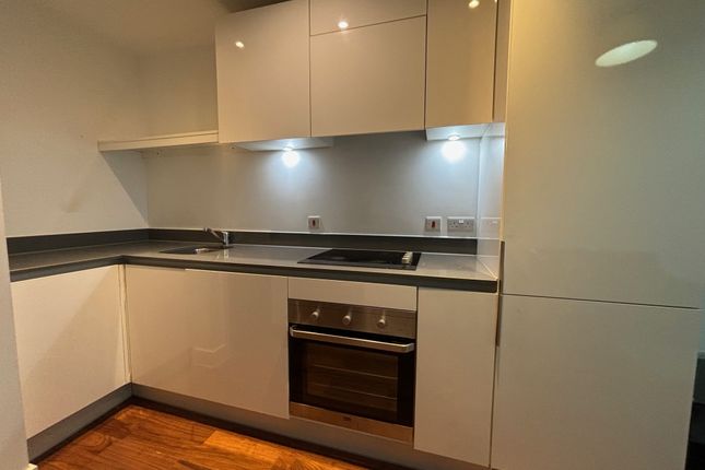 Apt 707, Birmingham photo 2