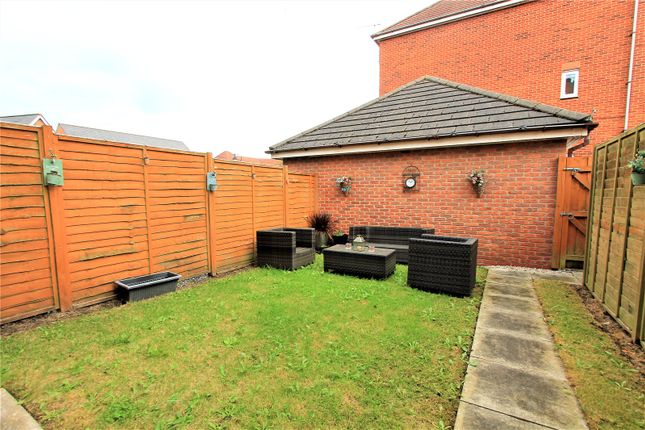 Mews house to rent in Deansgate, Weston, Crewe