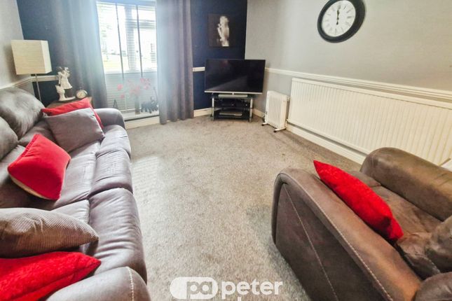 2, Cranham Houses, Cwmbran photo 3