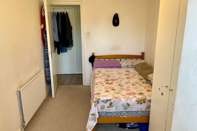 Flat 11, Frewin Court, Headstone Road, Harrow photo 4