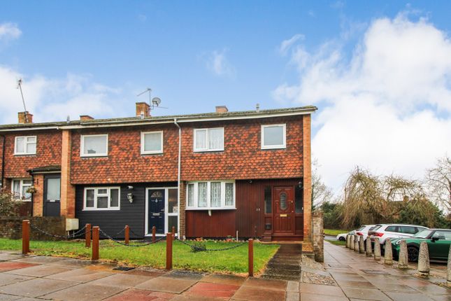 Thumbnail End terrace house to rent in Grove Hill, Emmer Green, Reading