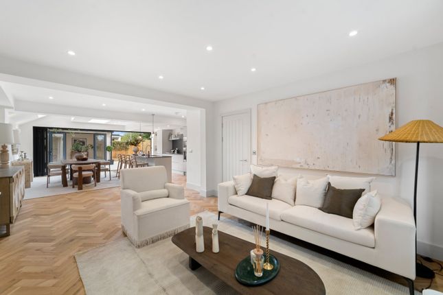 22, Verdun Road, London photo 3