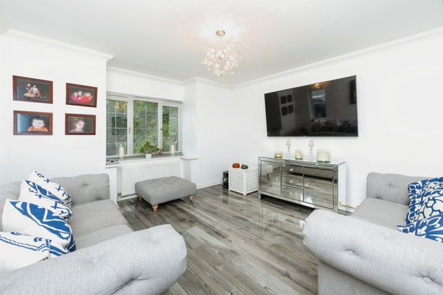 21, Harrow Way, Ashford photo 4