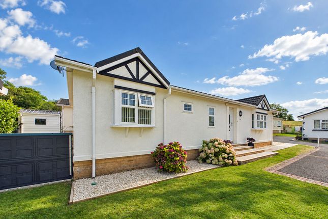 2-bed caravan on 16 The Tides, Watchet, £195,000