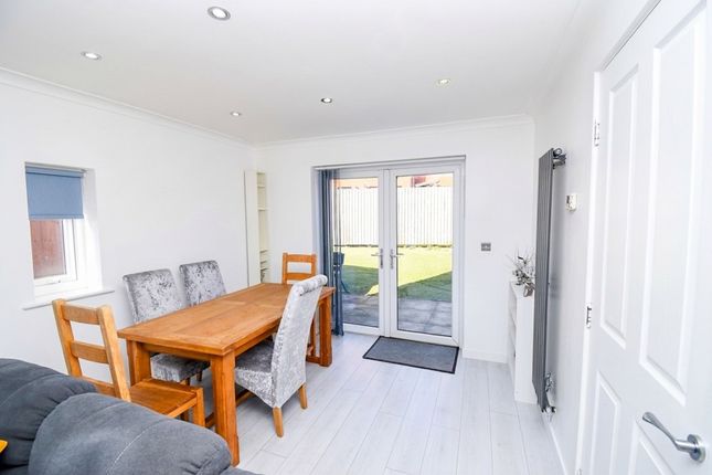 3 Langshaw Street, Salford photo 3