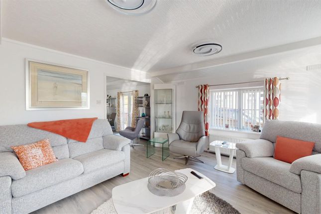25, Heronston Park, Bridgend photo 2