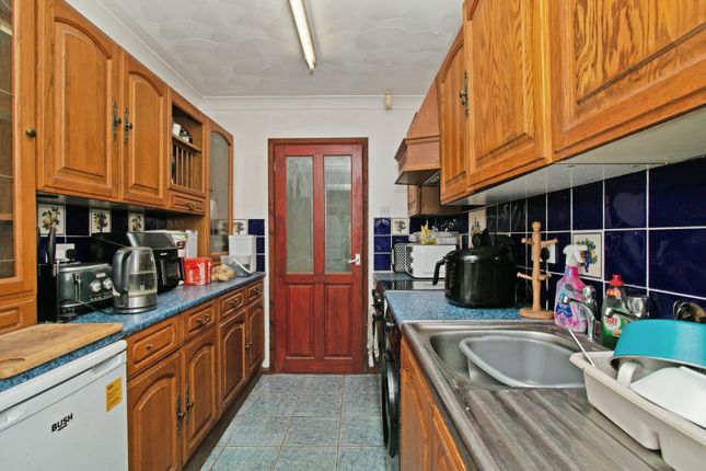 43, Willow Close, Newquay photo 4