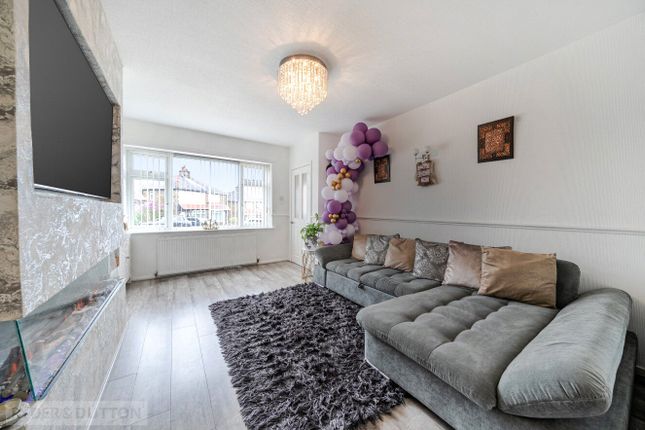 37, Gleanings Avenue, West Yorkshire photo 4