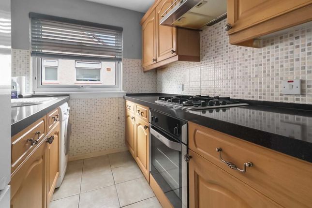 7, Credon Drive, Airdrie photo 4