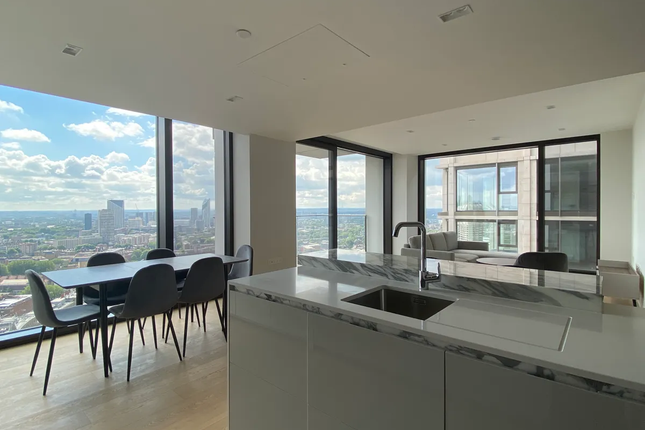 Flat for sale in One Casson Square, London